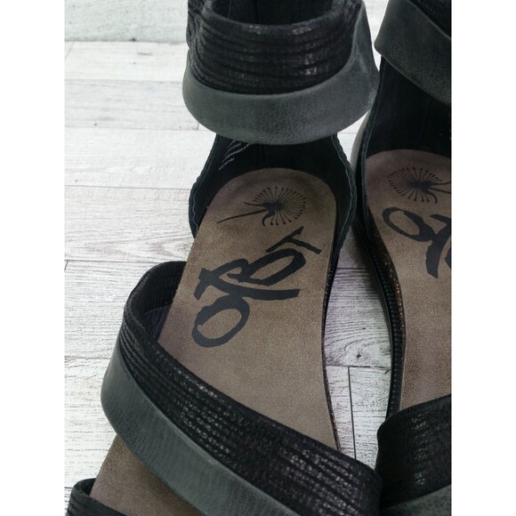 Women's OTBT Souvenir Strappy Sandals Black Gray Size 9.5 M Leather Shoes - Picture 12 of 13